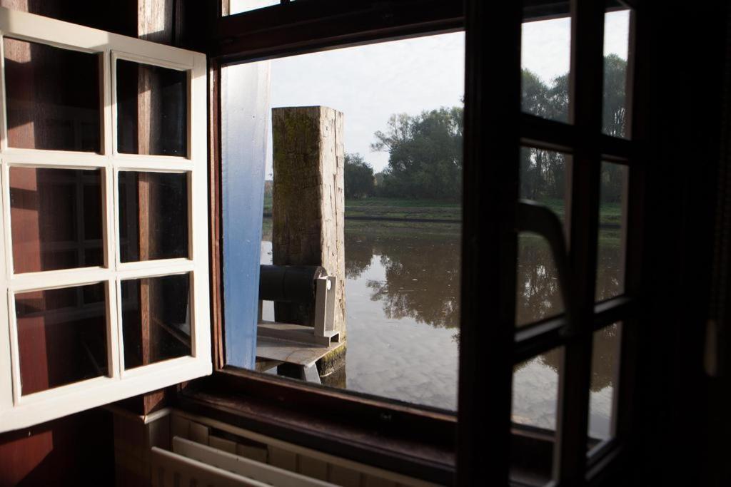 Boat Hotel De Barge Bruggy Exteriér fotografie
